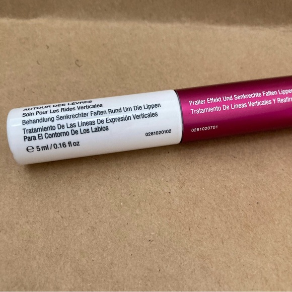 StriVectin double fix for lips - Picture 4 of 5